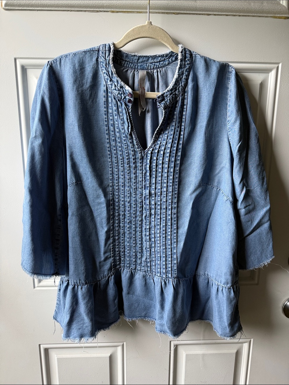 Melissa McCarthy Denim-Look Pintuck Peasant Tunic in Light Blue